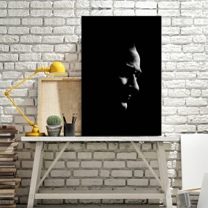 Siyah Zeminde Atatürk Tablosu