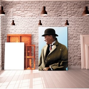 Beyaz Zeminde Atatürk Tablosu